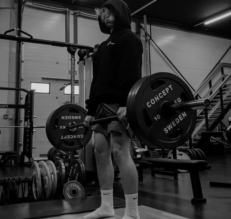 Deadlift exercise
